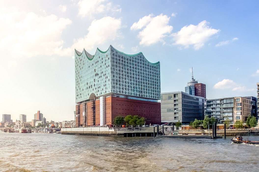 Hamburg Hafen und Elbphilharmonie